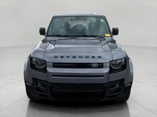 2024 Land Rover Defender 110 P400 X-Dynamic SE