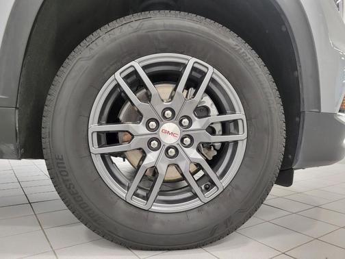 2025 GMC Acadia AWD Elevation