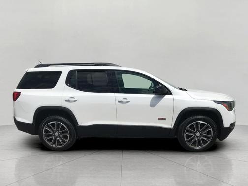 White Frost Tricoat 2019 GMC Acadia SLT-1