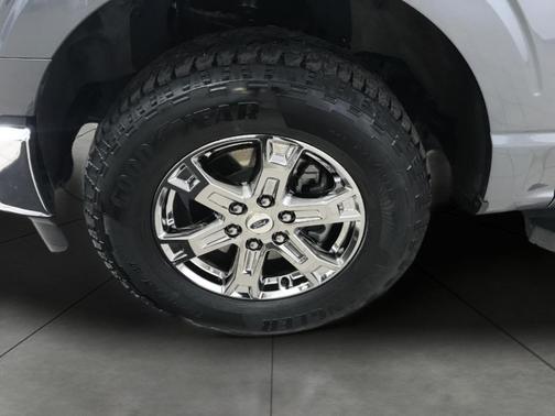 Carbonized Gray Metallic 2022 Ford F-150 Lariat
