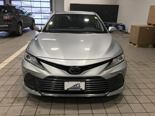 2024 Toyota Camry XLE