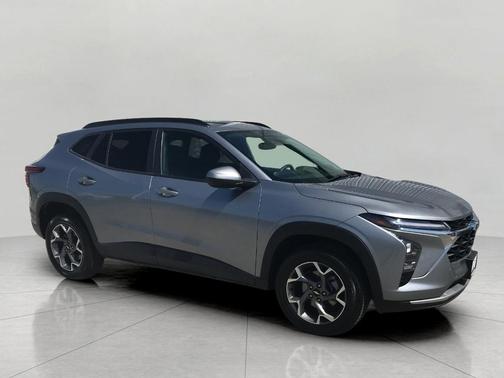 SILVER 2025 Chevrolet Trax LT