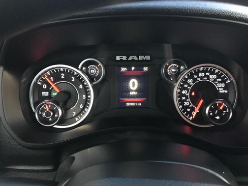 2024 RAM 2500 Tradesman Crew Cab 4x4 6'4' Box