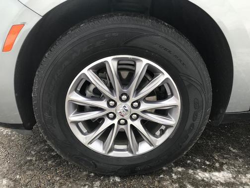 2023 Buick Enclave Essence AWD