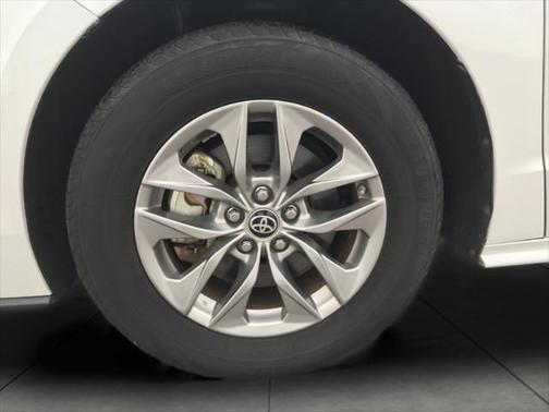 2023 Toyota Sienna XLE 7 Passenger