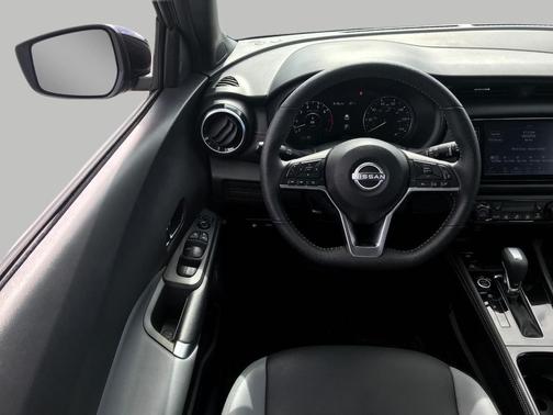 GRAY 2024 Nissan Kicks SR