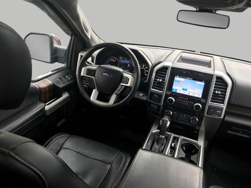 2017 Ford F-150 CREW CAB PICKUP - SHORT BED