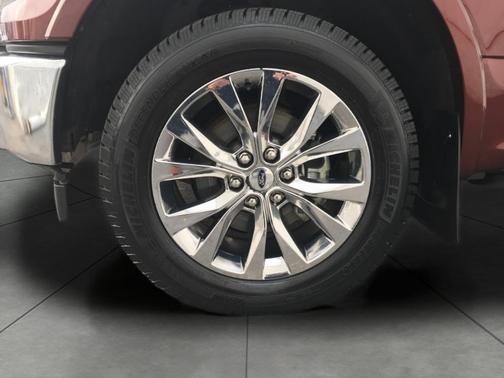 2017 Ford F-150 CREW CAB PICKUP - SHORT BED