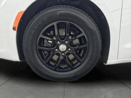 2020 Chrysler Voyager LXI