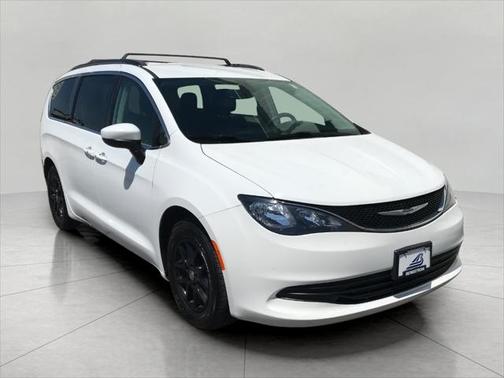 2020 Chrysler Voyager LXI