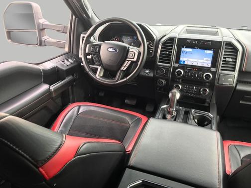 2017 Ford F-150 CREW CAB PICKUP - SHORT BED