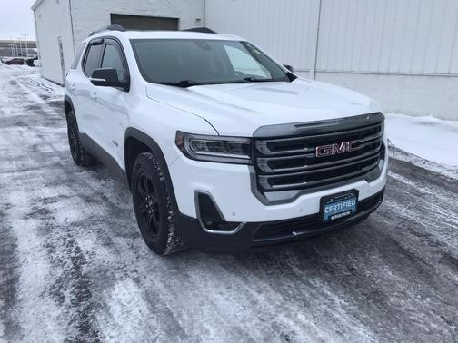 2022 GMC Acadia AT4