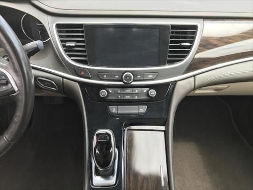 2019 Buick LaCrosse Essence