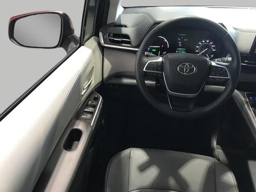 2022 Toyota Sienna MINI-VAN, PASSENGER