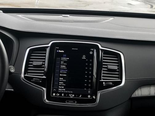 2025 Volvo XC90 B6 Ultra