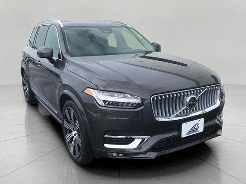 2025 Volvo XC90 B6 Ultra
