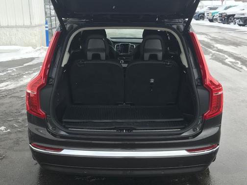 2025 Volvo XC90 B6 Ultra