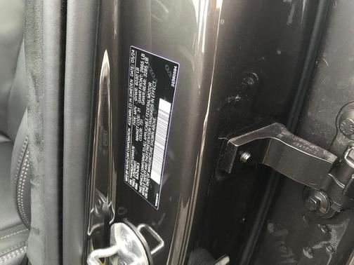 2025 Volvo XC90 B6 Ultra