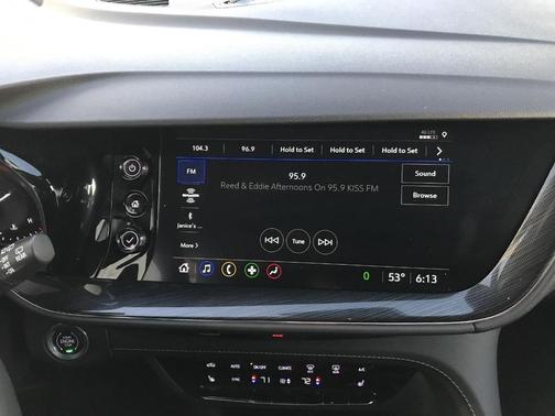 2023 Buick Envision Essence FWD
