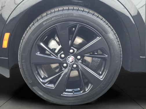 2023 Buick Envision Essence FWD