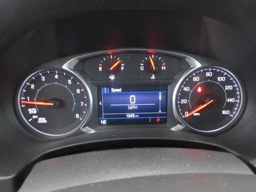 Photo 2 of 31 of 2022 GMC Terrain SLE