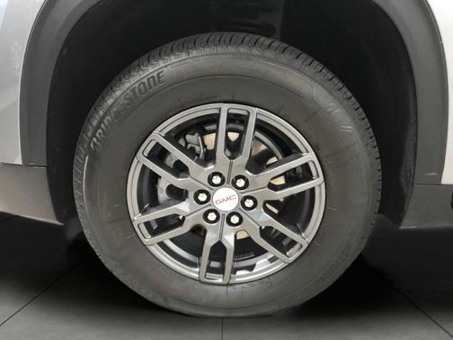 2025 GMC Acadia AWD Elevation