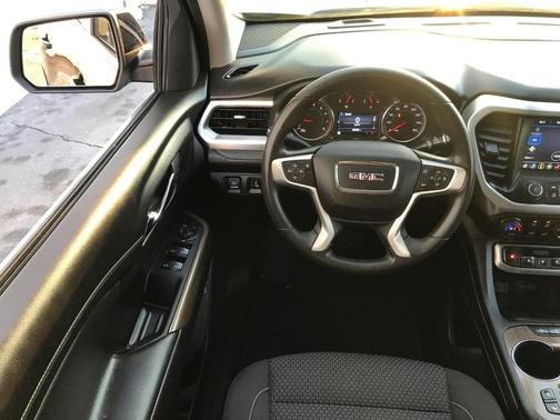 2023 GMC Acadia AWD SLE