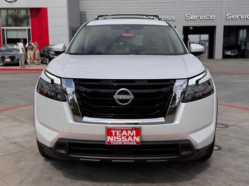 2025 Nissan Pathfinder SV FWD