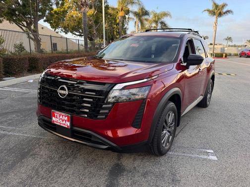 Scarlet 2026 Nissan Pathfinder SV