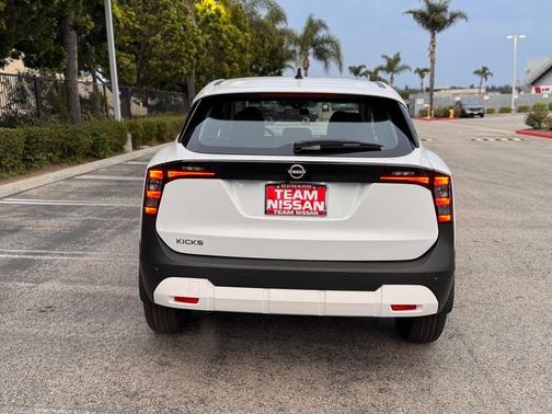 2026 Nissan Kicks S