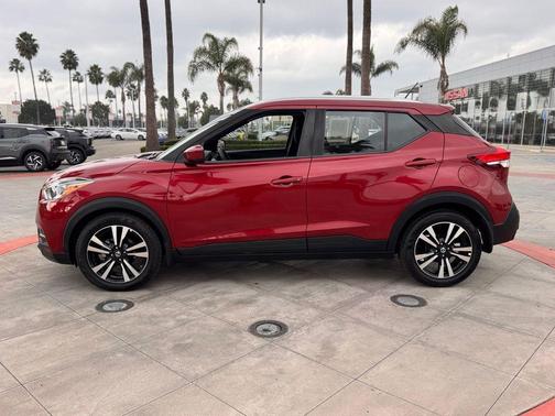 2020 Nissan Kicks SV