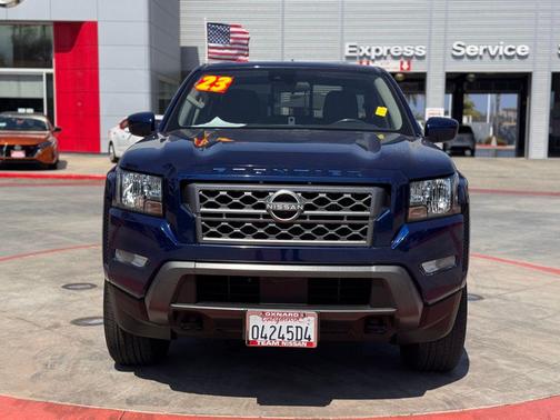 2023 Nissan Frontier SV