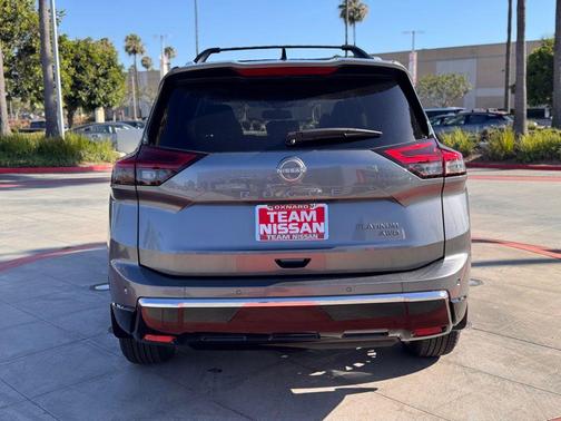Gun Met 2026 Nissan Rogue Platinum