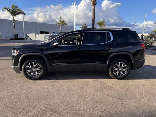 2023 GMC Acadia FWD SLT