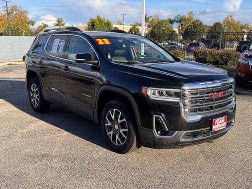 2023 GMC Acadia FWD SLT