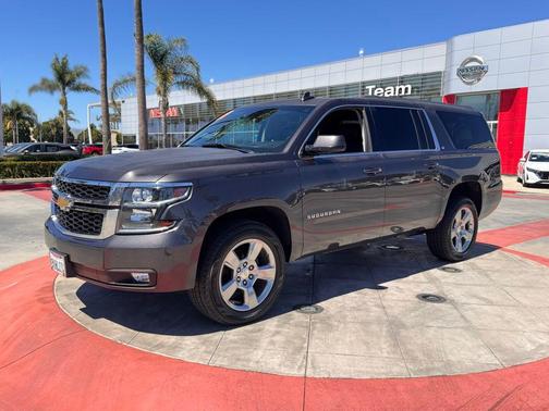 2017 Chevrolet Suburban LT