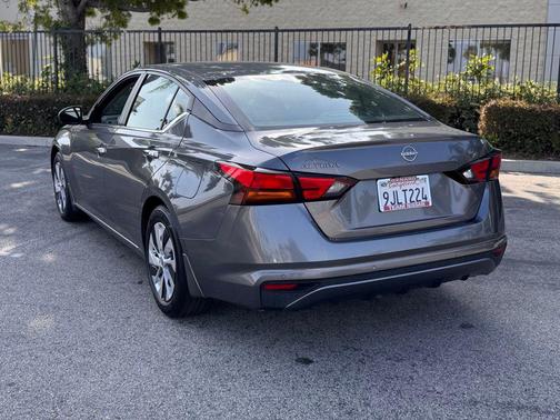 Gun Metallic 2024 Nissan Altima S FWD