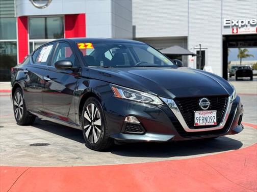 2022 Nissan Altima 2.5 SV