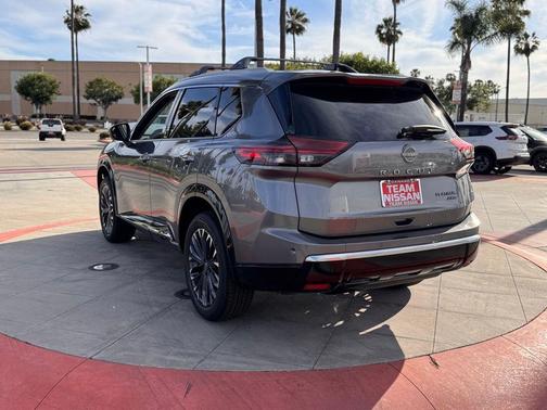 Gun Met 2026 Nissan Rogue Platinum