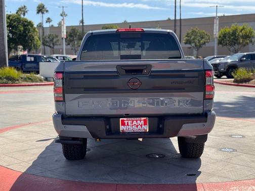 2025 Nissan Frontier PRO-4X