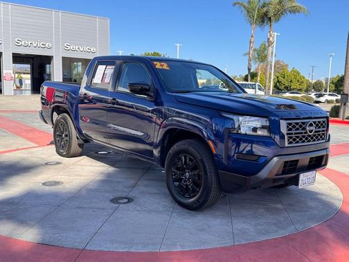 2022 Nissan Frontier SV