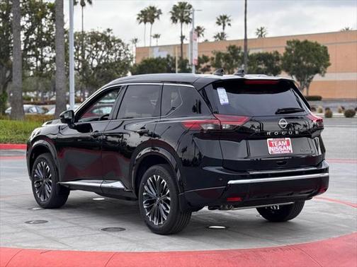 2025 Nissan Rogue Platinum