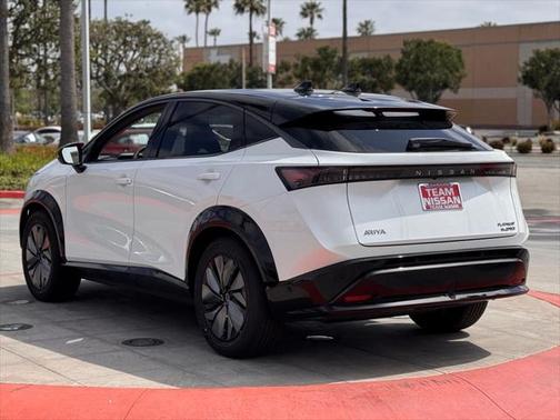2025 Nissan ARIYA PLATINUM+