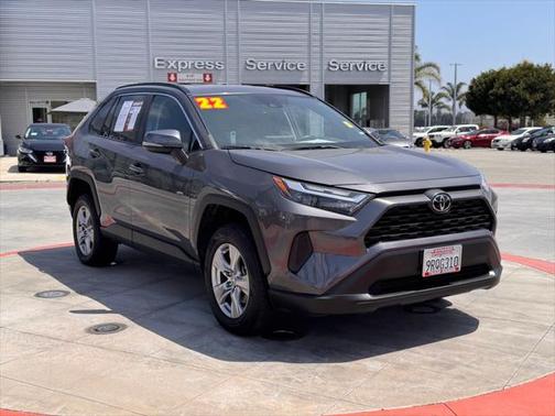 2022 Toyota RAV4 XLE