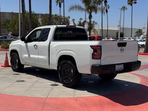 2023 Nissan Frontier S