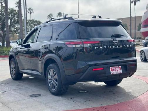 2025 Nissan Pathfinder SV FWD
