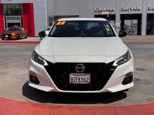 2022 Nissan Altima SR Intelligent AWD