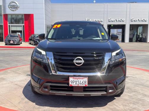 2024 Nissan Pathfinder S FWD