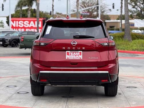 2025 Nissan Rogue Platinum