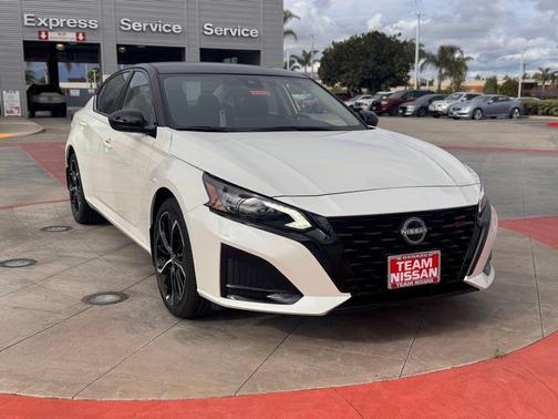 White Pearl 2026 Nissan Altima SR FWD